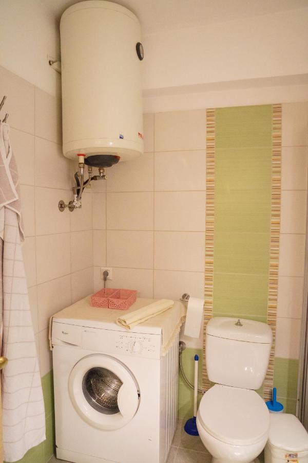 Yiannis Apartments 1 อิโออันนินา ภายนอก รูปภาพ