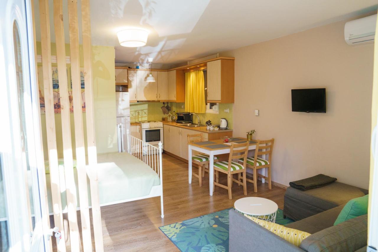 Yiannis Apartments 1 อิโออันนินา ภายนอก รูปภาพ