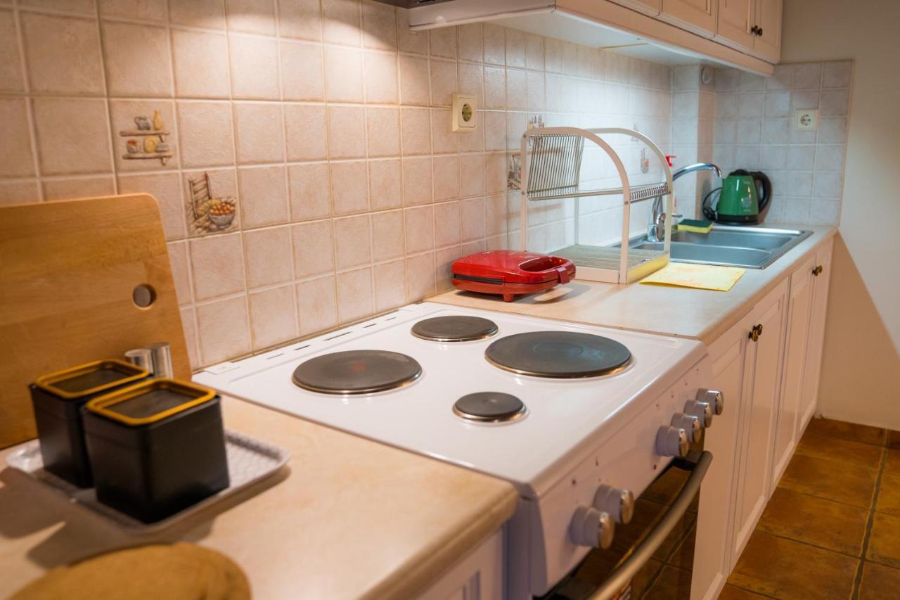 Yiannis Apartments 1 อิโออันนินา ภายนอก รูปภาพ