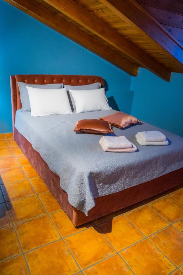 Yiannis Apartments 1 อิโออันนินา ภายนอก รูปภาพ