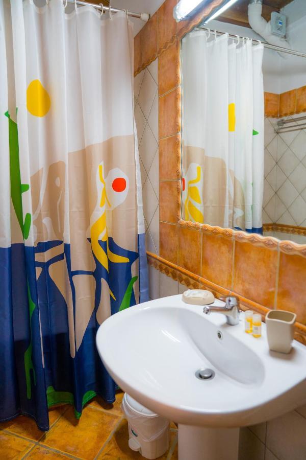 Yiannis Apartments 1 อิโออันนินา ภายนอก รูปภาพ